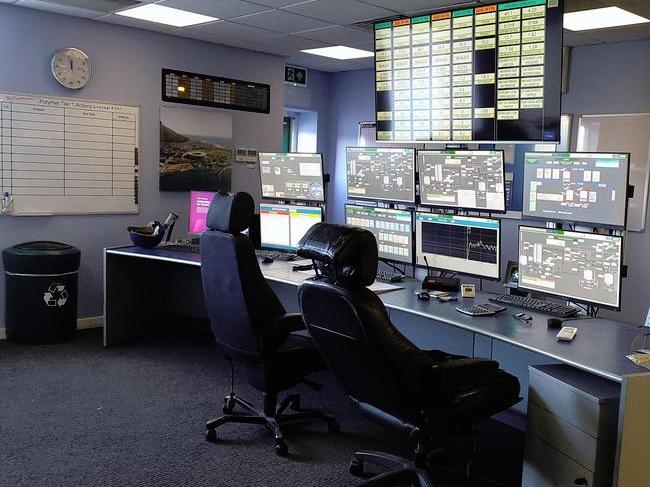 LUCECO PROVIDES LIGHTING UPGRADES AT AKZO NOBEL (2).jpg